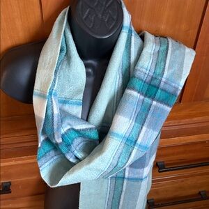 House of Scotland 100% Lambswool fringed scarf
